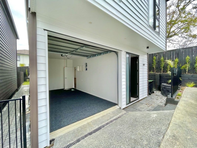 9/90 Picasso Drive, West Harbour, Auckland - Carousel 17