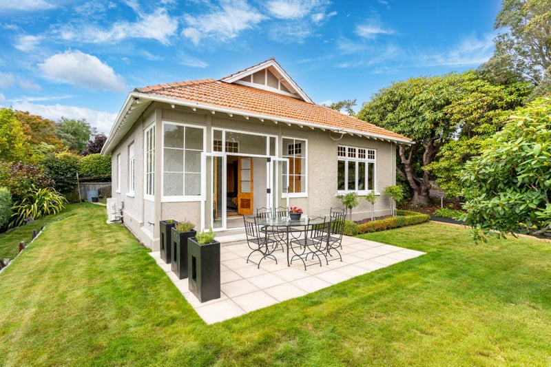 9 Picardy Street, Maryhill, Dunedin - Carousel 1