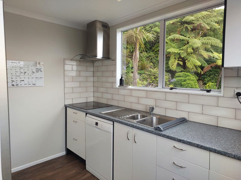 24A Govind Grove, Ngaio, Wellington - Carousel 2