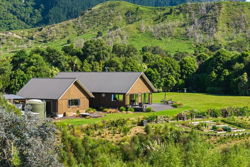 673B Riverside Road, Mātokitoki, Gisborne - Carousel 1