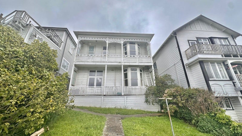 283A Adelaide Road, Newtown, Wellington - Carousel 1