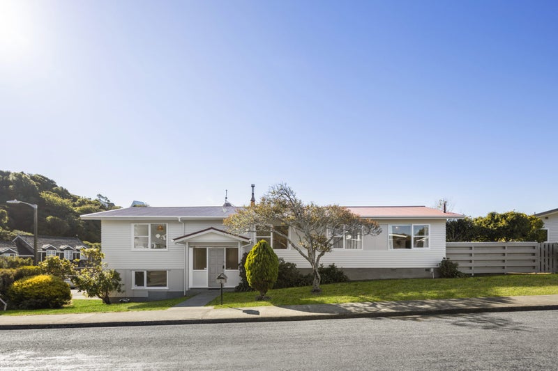 1 Cranwell Street, Churton Park, Wellington - Carousel 2