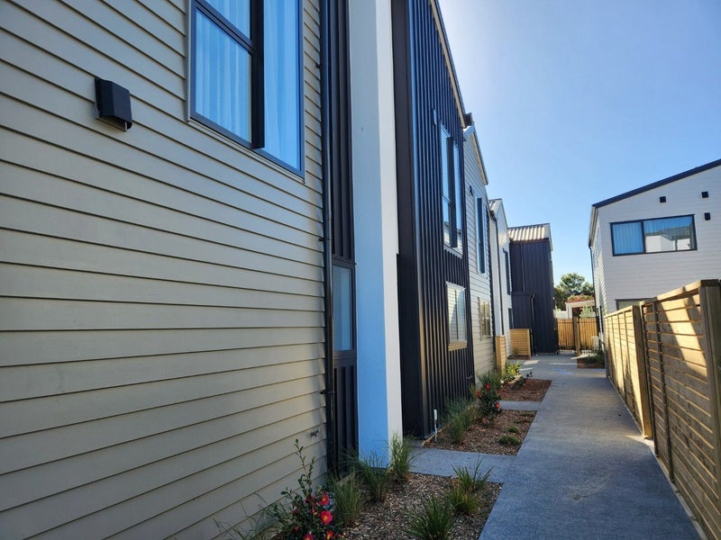 5 Bathurst Street, Silverstream, Upper Hutt - Carousel 12