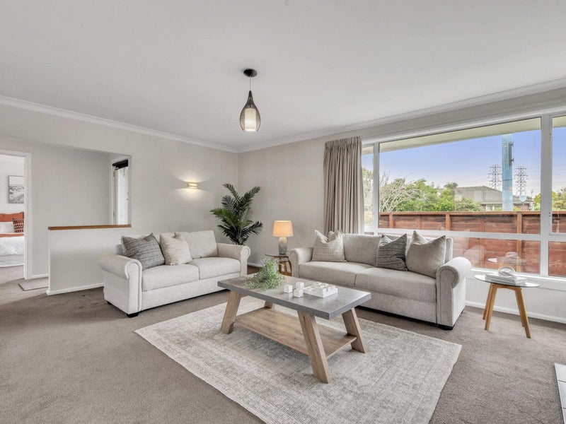 328 Memorial Avenue, Burnside, Christchurch - Carousel 2