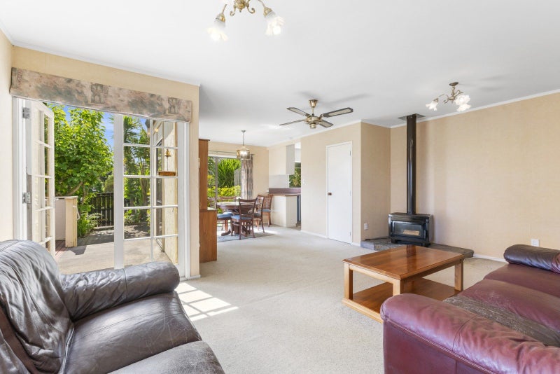 20 Achilles Crescent, Welcome Bay, Tauranga - Carousel 2