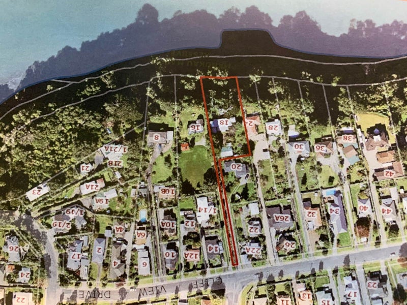 18 Cliff View Drive, Green Bay, Auckland - Carousel 1