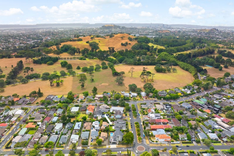80 Moana Avenue, One Tree Hill, Auckland - Carousel 7