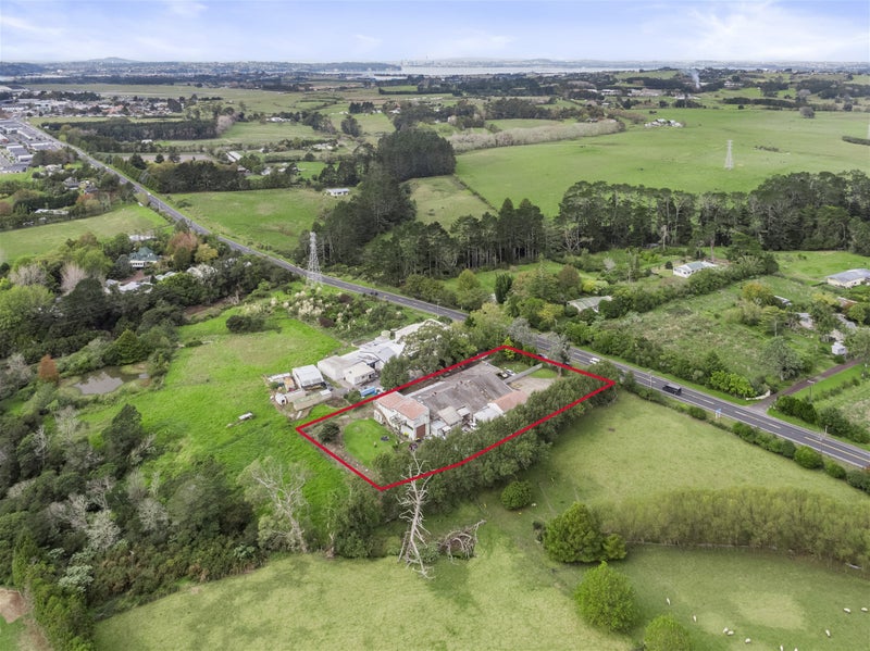 12 Brigham Creek Road, Whenuapai, Auckland - Carousel 2