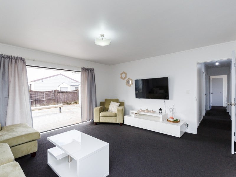 34A McLeavey Drive, Kelvin Grove, Palmerston North - Carousel 2