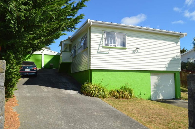 61 Beaumaris Crescent, Ascot Park, Porirua - Carousel 3
