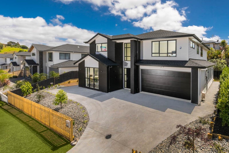 8 Syd Grant Crescent, Orewa, Orewa - Carousel 35