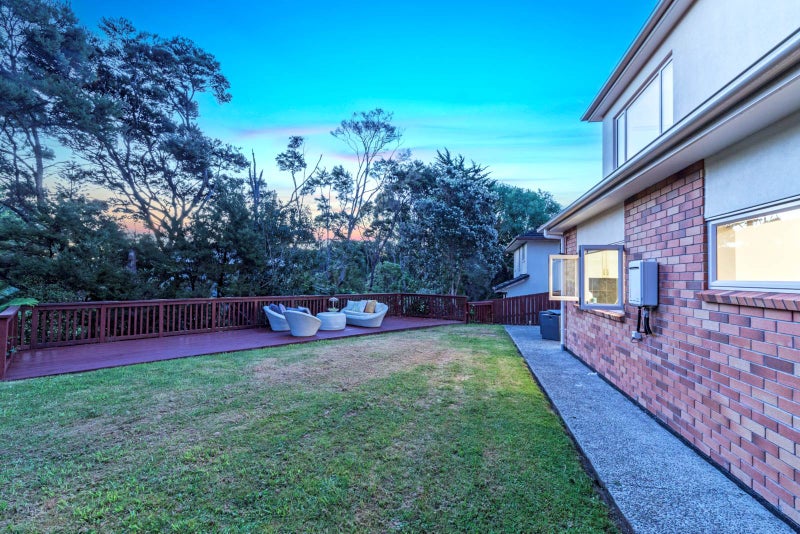 36 Newbury Place, Schnapper Rock, Auckland - Carousel 2