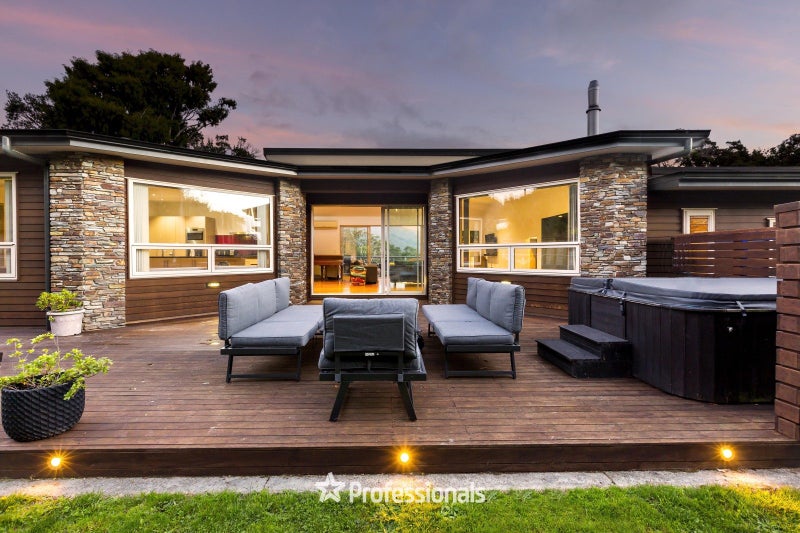 1154H State Highway 2, Te Marua, Upper Hutt - Carousel 1