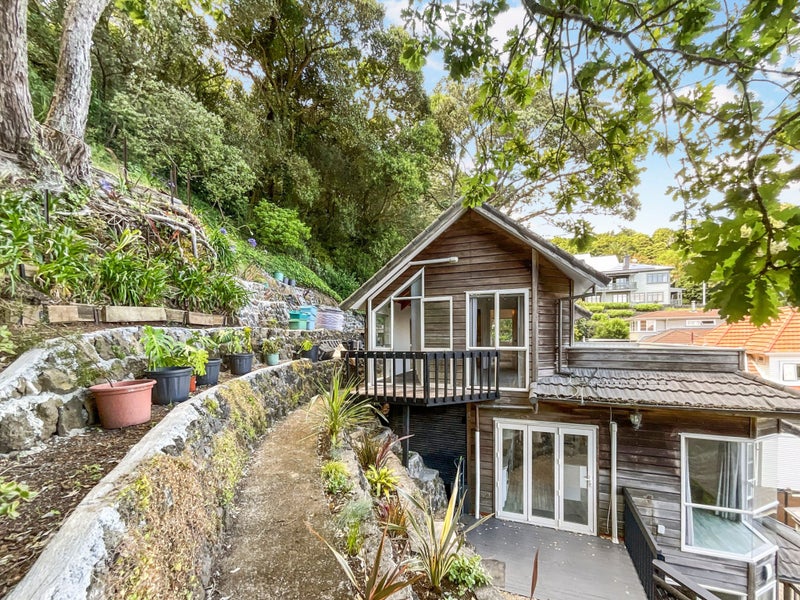 2A Hillside Crescent North, Mount Eden, Auckland - Carousel 2