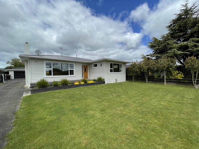 23 Edwards Place, Terrace End, Palmerston North - Carousel 2