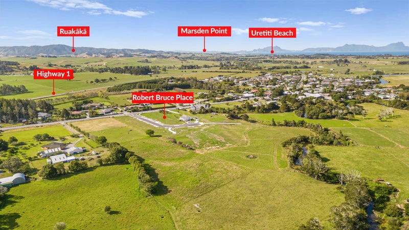 45 The Braigh, Waipu - Carousel 2