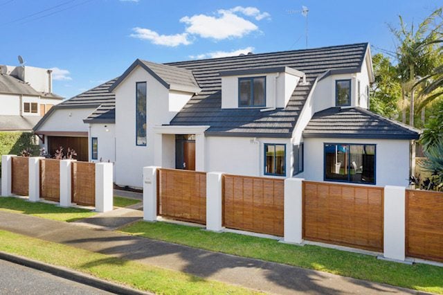 8A Devon Road, Bucklands Beach, Auckland - Carousel 2