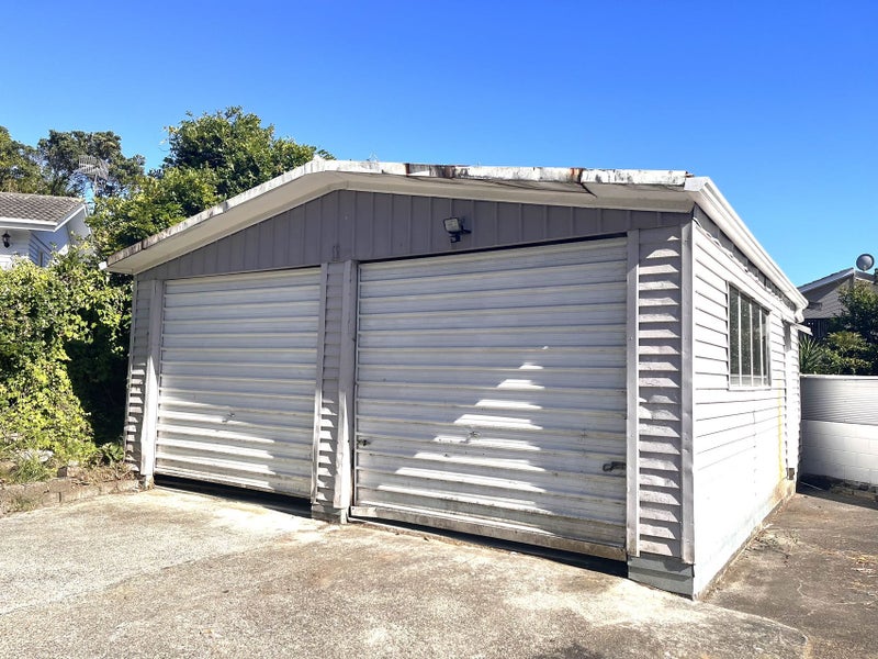 15 Glenroy Place, Green Bay, Auckland - Carousel 20