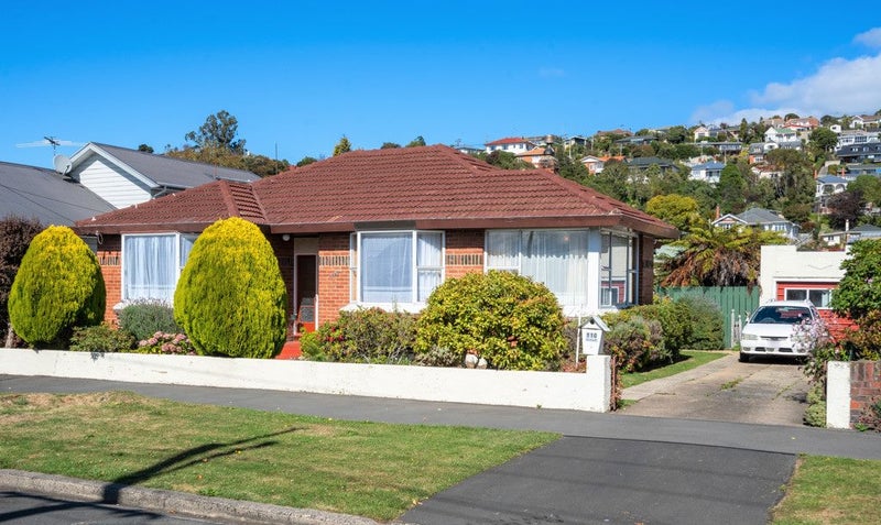 110 Surrey Street, Forbury, Dunedin - Carousel 1