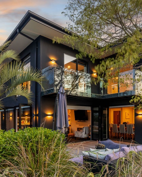 2 Country Place, Burwood, Christchurch - Carousel 11