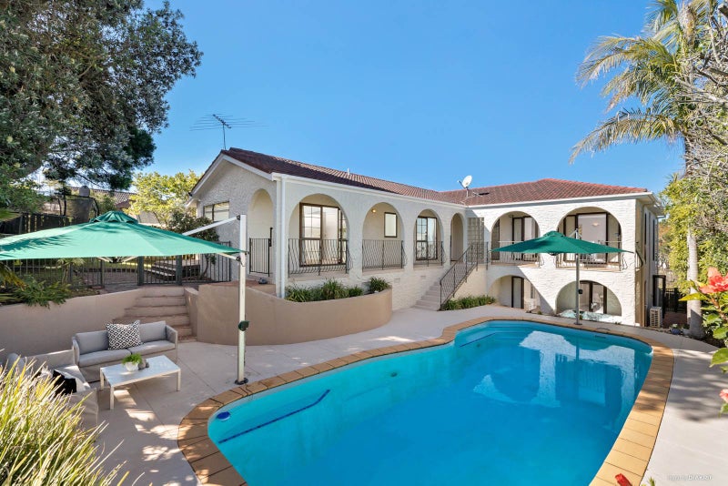 24 Norman Lesser Drive, Saint Johns, Auckland - Carousel 2