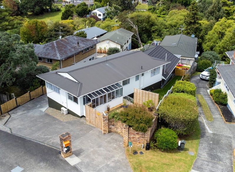 57 Fairmount Road, Titirangi, Auckland - Carousel 22