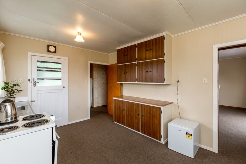 12B Blenheim Place, Vogeltown, New Plymouth - Carousel 16