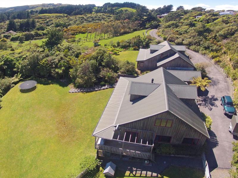 25 Stratton Street, Normandale, Lower Hutt - Carousel 1