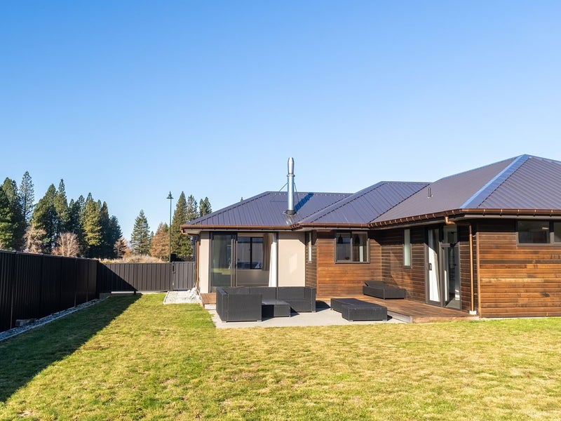 6 Glenfield Avenue, Twizel - Carousel 1