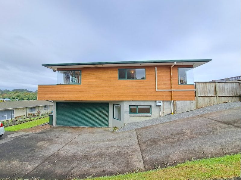 11 Ballantrae Place, Highlands Park, New Plymouth - Carousel 1