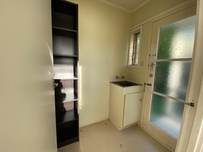 1/13 Downing Street, Glenfield, Auckland - Carousel 5