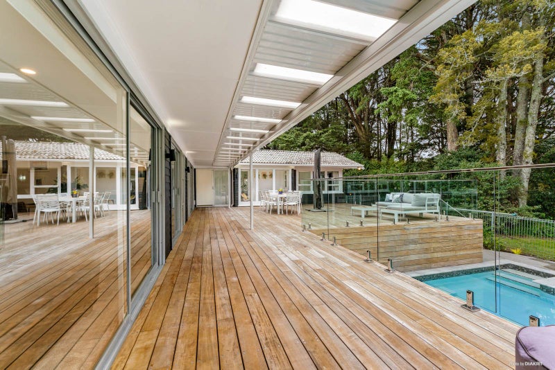 12 Iorangi Place, Hillpark, Auckland - Carousel 2