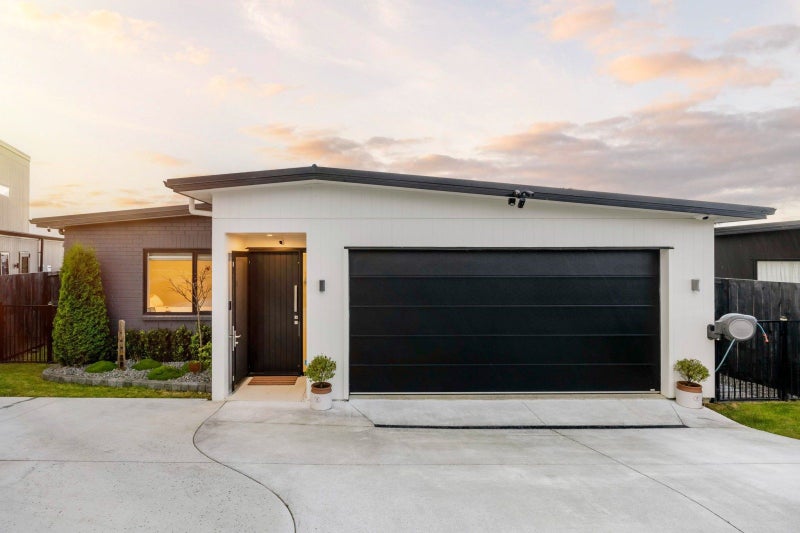 18 Te Tiireke Drive, Glenview, Hamilton - Carousel 2