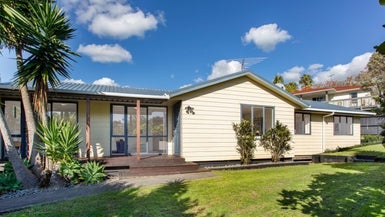 3 Amberly Rise, Helensville, Helensville - Carousel 1