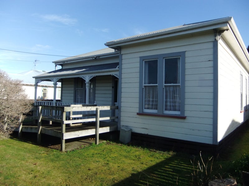 5 Falkland Street, Whanganui East, Whanganui - Carousel 11