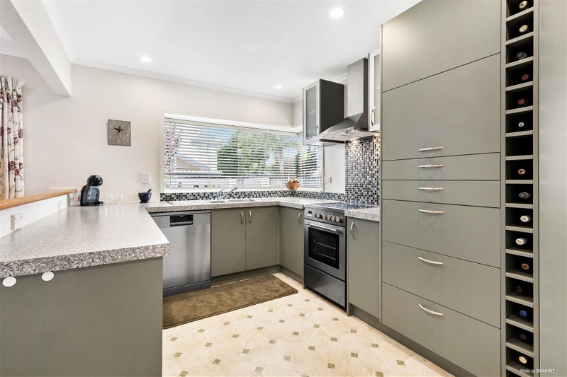 1/55 Alec Craig Way, Gulf Harbour, Waitakere - Carousel 2