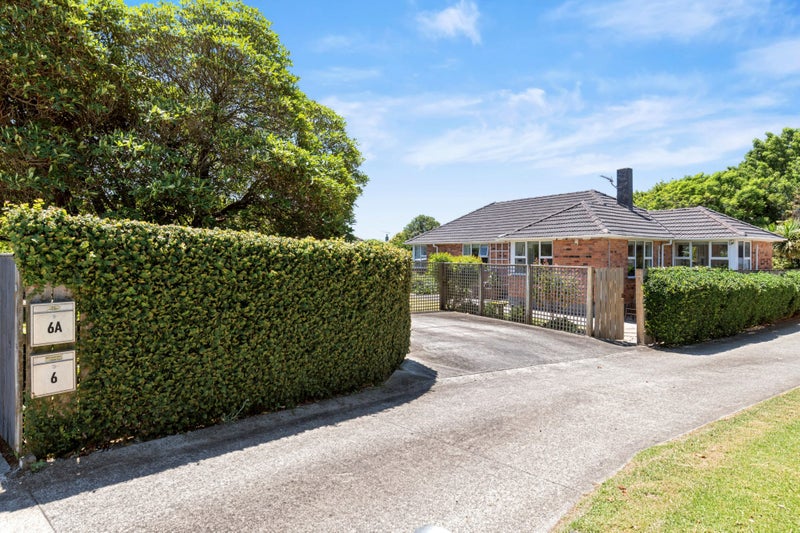 6 Pirangi Street, Point England, Auckland - Carousel 21