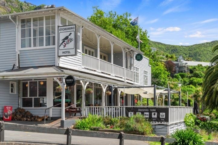 1091 Dyers Pass Road, Lyttelton - Carousel 23