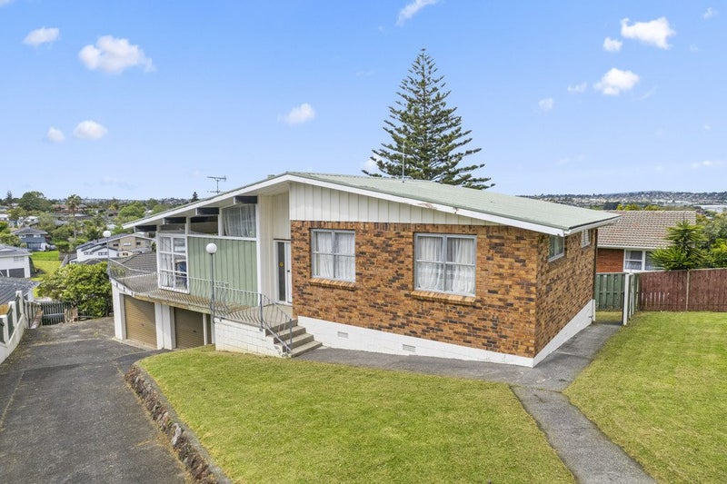 23 Riverhills Avenue, Pakuranga Heights, Auckland - Carousel 1