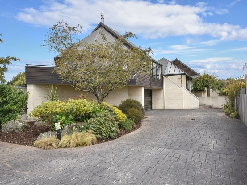 2 Crewe Street, Maryhill, Dunedin - Carousel 2