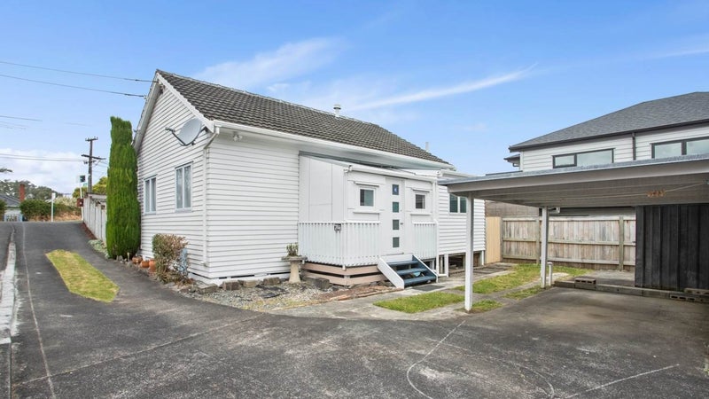 111 Taylor Street, Blockhouse Bay, Auckland - Carousel 1