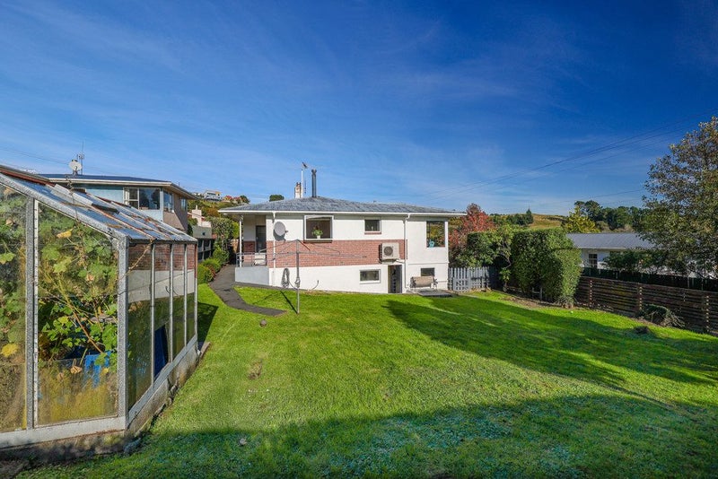 16 Bell Crescent, Concord, Dunedin - Carousel 2