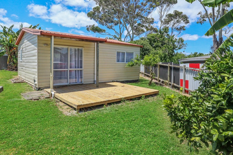 6 Bolton Place, Otara, Auckland - Carousel 2