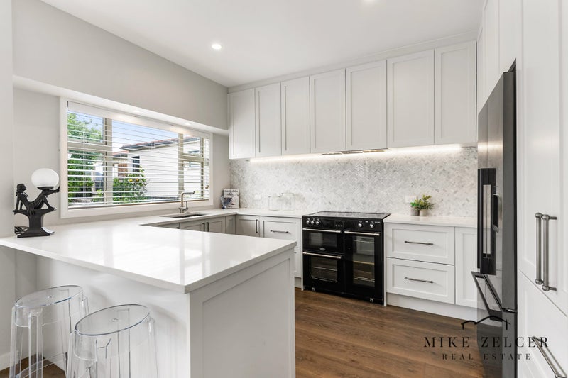 142 Coates Avenue, Orakei, Auckland - Carousel 2