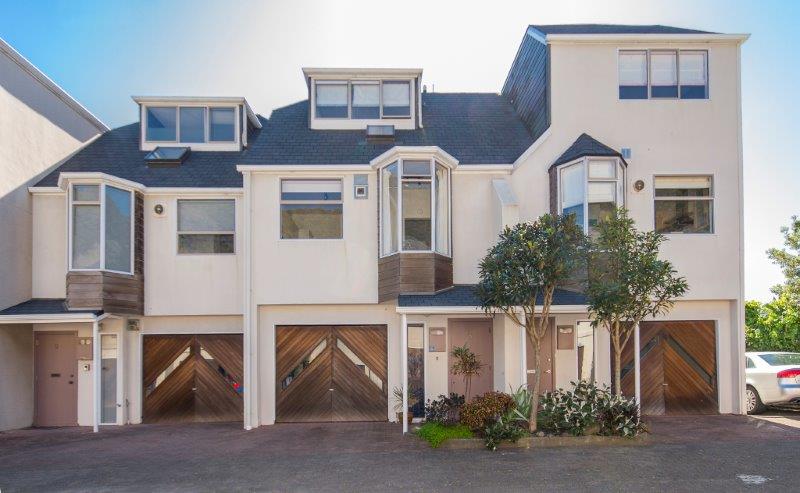 8 Lawson Place, Mount Victoria, Wellington - Carousel 2