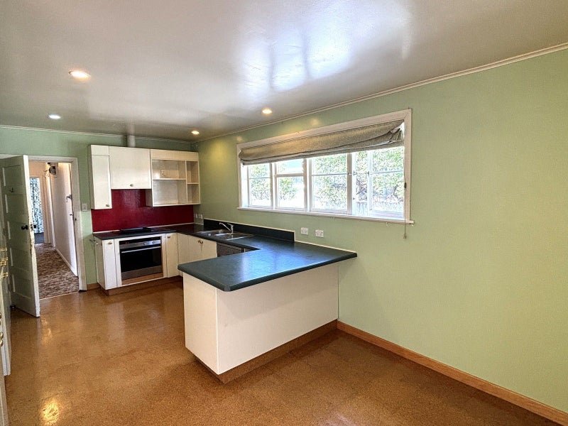 66 Fairfield Avenue, Addington, Christchurch - Carousel 1