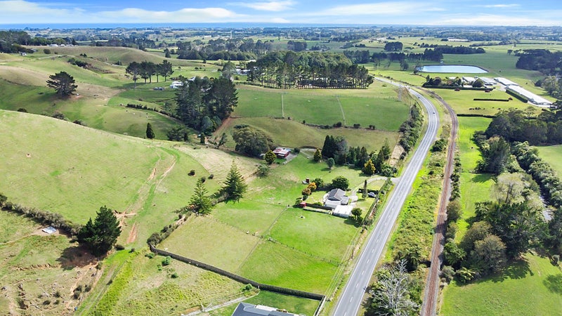 768 Mountain Road, Lepperton, Inglewood - Carousel 28