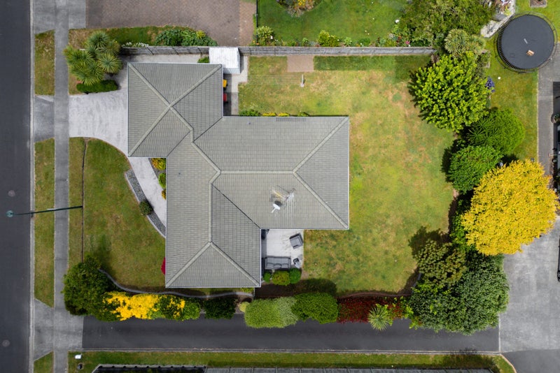 19 Waiwherowhero Drive, St Andrews, Hamilton - Carousel 2