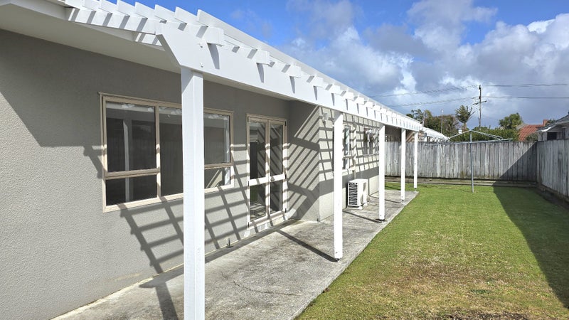 3/33 Alford Street, Waterview, Auckland - Carousel 11