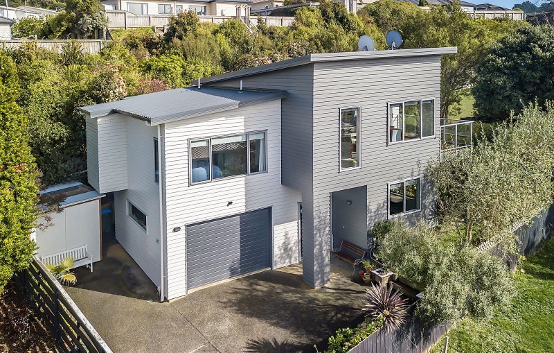 24A Thimble Lane, Whitby, Porirua - Carousel 1